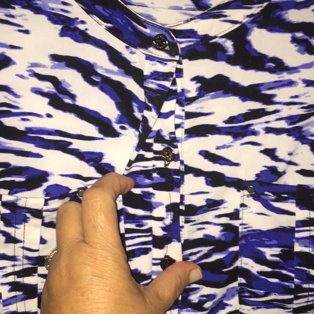 Blouse - Picture 2 of 4